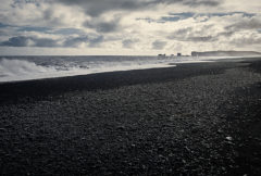 07 Blach-Beach-colour